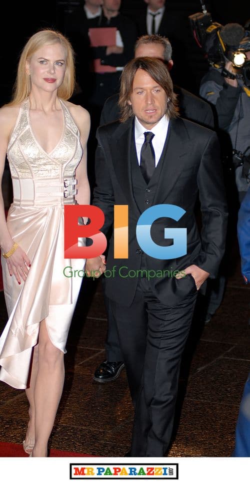 Nicole Kidman and Keith Urban at "The Golden Compass" Premiere