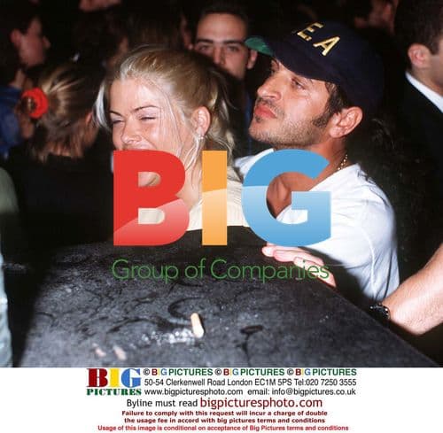 Anna Nicole Smith at Paris Disco