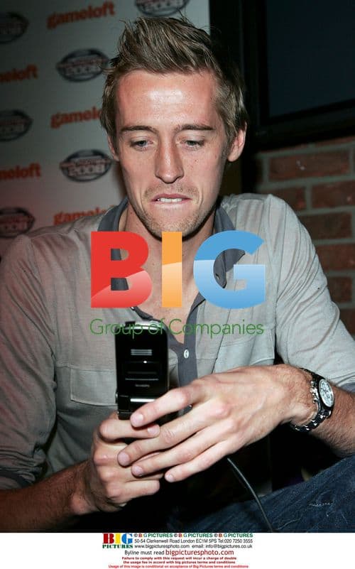 Peter Crouch Launches Real Football 2008