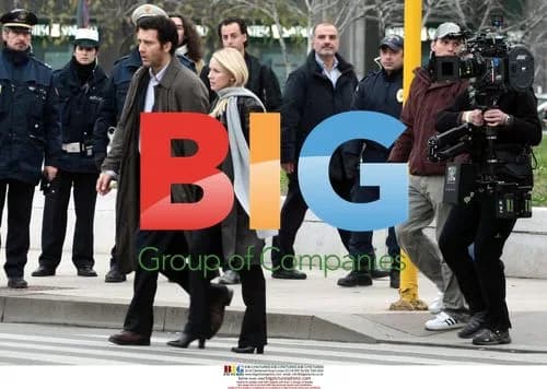 Naomi Watts and Clive Owen on set of "The International"