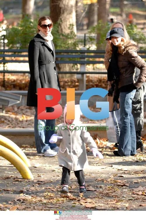 Jennifer Garner and Daughter Violet in Central Park