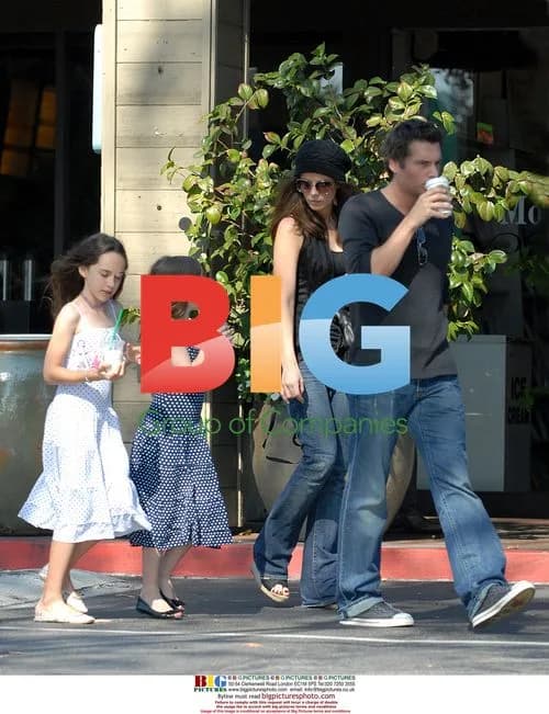 Kate Beckinsale and daughter out