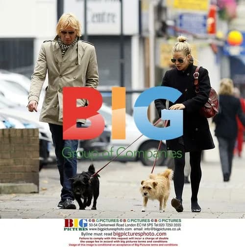Sienna Miller and Rhys Ifans take dogs for walk