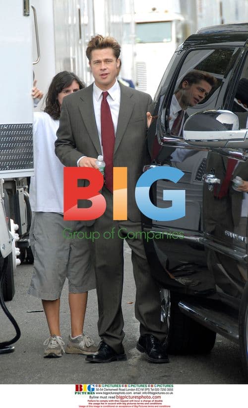 Clooney & Pitt on 'Burn After Reading' Set