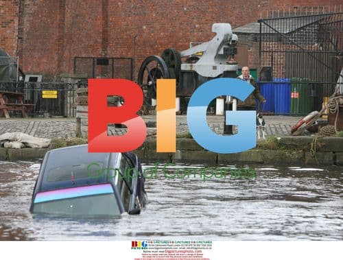 Jack Peter Shepherd Filming Coronation Street Stunt