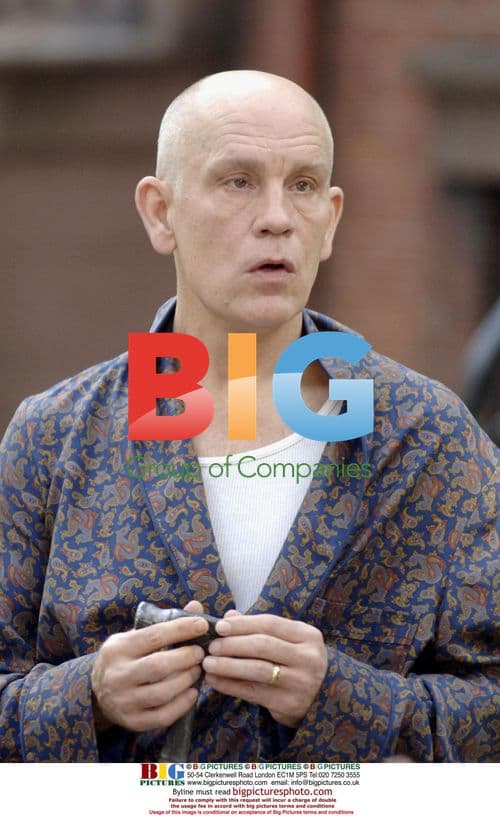 John Malkovich and Richard Jenkins filming 'Burn After Reading'