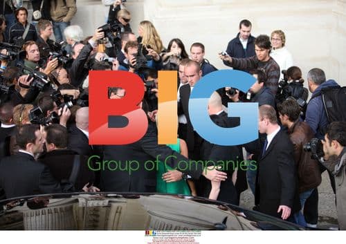 Victoria Beckham Arriving at Chanel Show