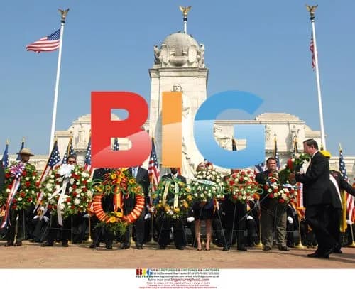 Columbus Day wreath laying ceremony in Washington