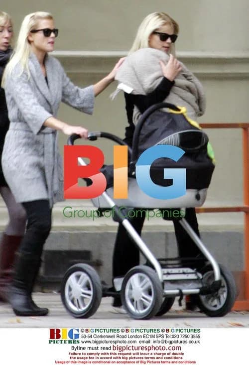 Elin Woods and Daughter Sam in Stockholm