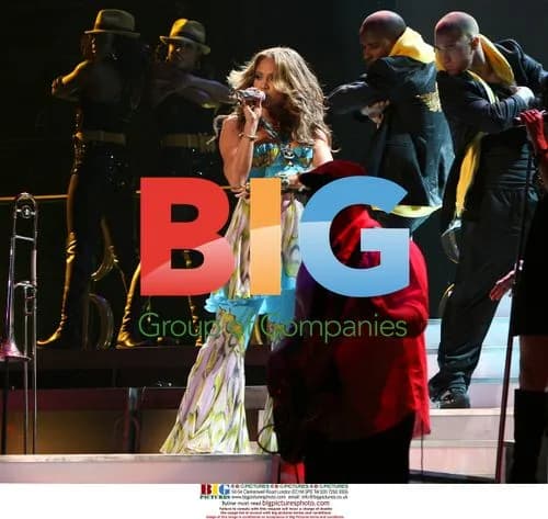 Jennifer Lopez Performs at Madison Square Garden