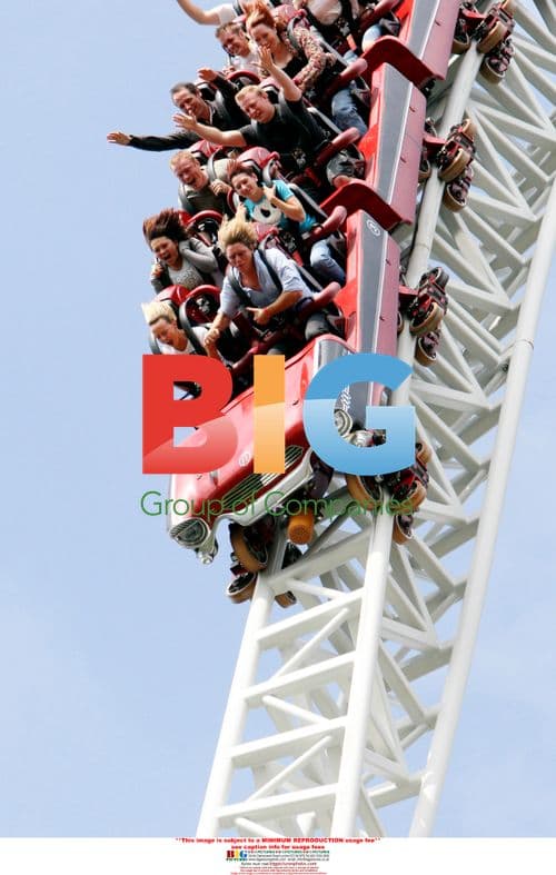 Big Brother Couple at Thorpe Park