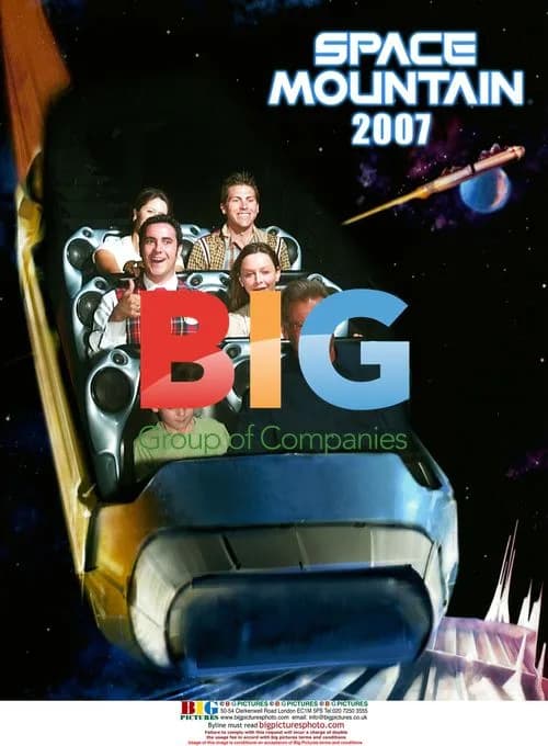 Harrison Ford with Calista Flockhart and son at Disneyland