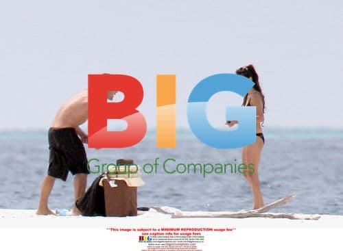 Penelope Cruz and Javier Bardem on Maldives Vacation