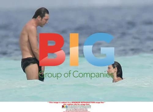Penelope Cruz and Javier Bardem on Maldives Vacation