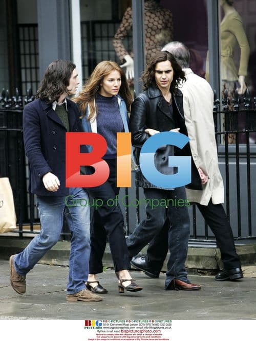 Sienna Miller and co-stars on set of 'Hippie Hippie Shake'