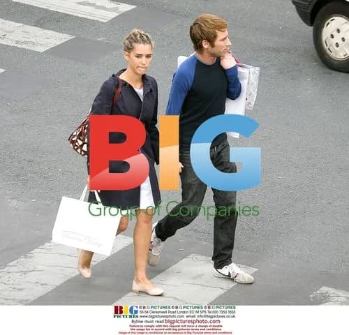 Vahina Giocante and Ora Ito Shopping