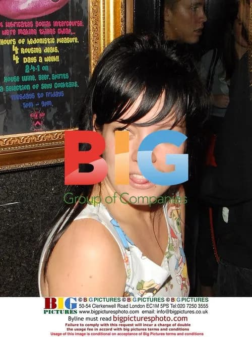 Lily Allen Enjoys Punk Club Night