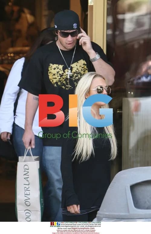 Lindsay Lohan Shopping in Utah