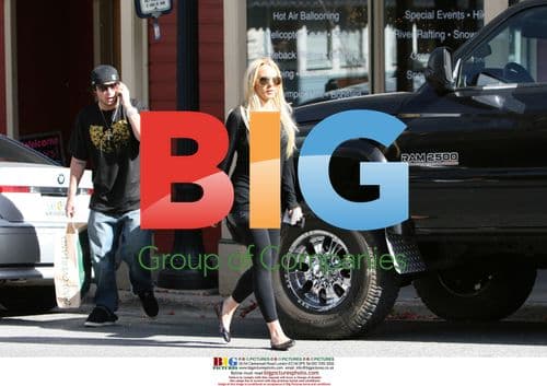 Lindsay Lohan Shopping in Utah