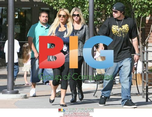 Lindsay Lohan's Shopping Day in Utah