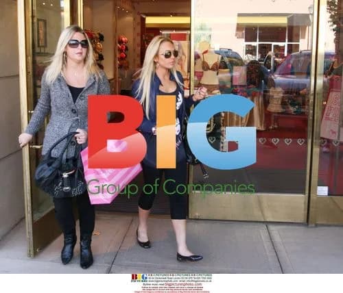 Lindsay Lohan Shopping Trip in Utah