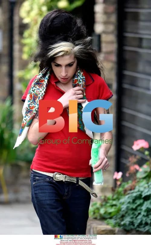 Amy Winehouse's Refreshing Ice Lolly