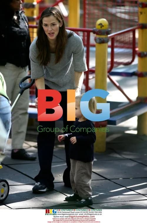Jennifer Garner and Daughter Violet in Central Park