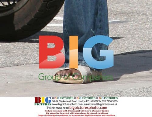 Seal Visits Samy's Camera in LA