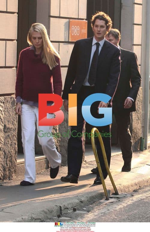 Jaki Elkann and Lavinia Borromeo shopping in Milan