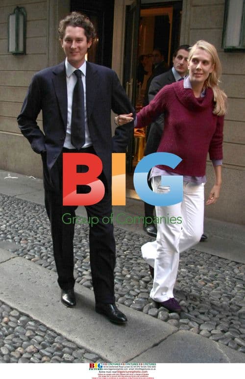 Jaki Elkann and Lavinia Borromeo shopping in Milan