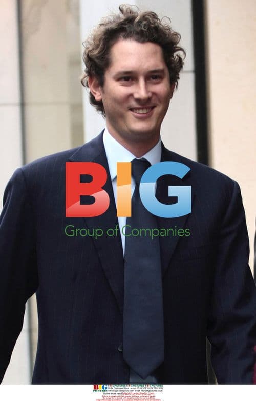 Jaki Elkann and Lavinia Borromeo shopping in Milan