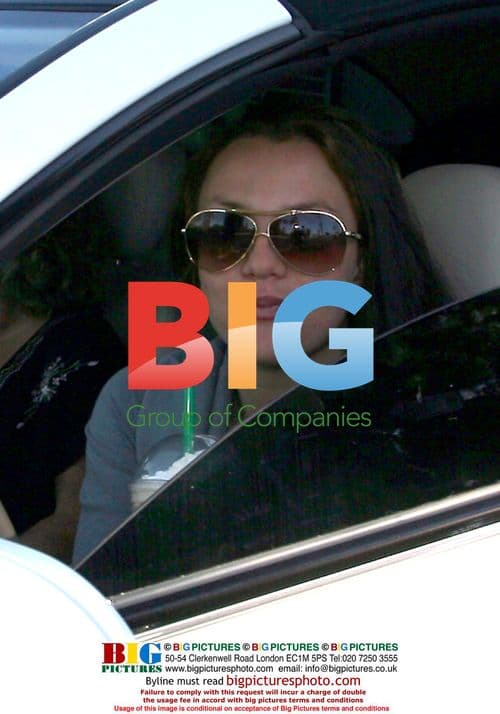 Britney Spears Visits Starbucks with Sons