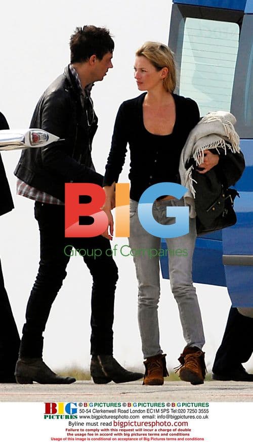 Kate Moss and Jamie Hince board plane in Ibiza
