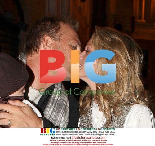 Kevin Costner and Family Dining in Rome