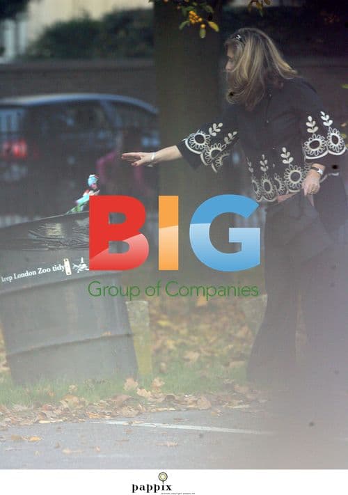 Tracy-Ann Oberman with husband and daughter