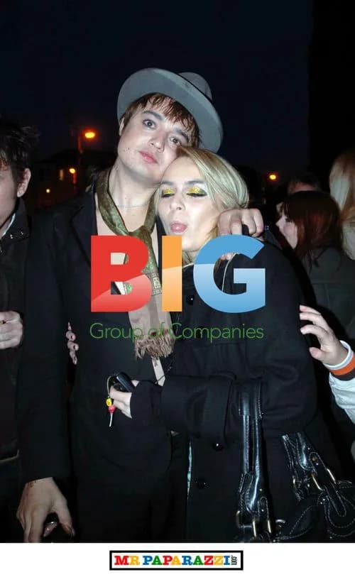 Pete Doherty and Babyshambles Go for Burger Before Gig
