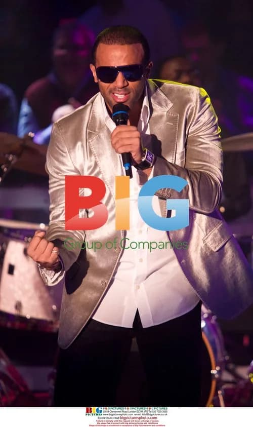 Craig David Performs on Italian TV
