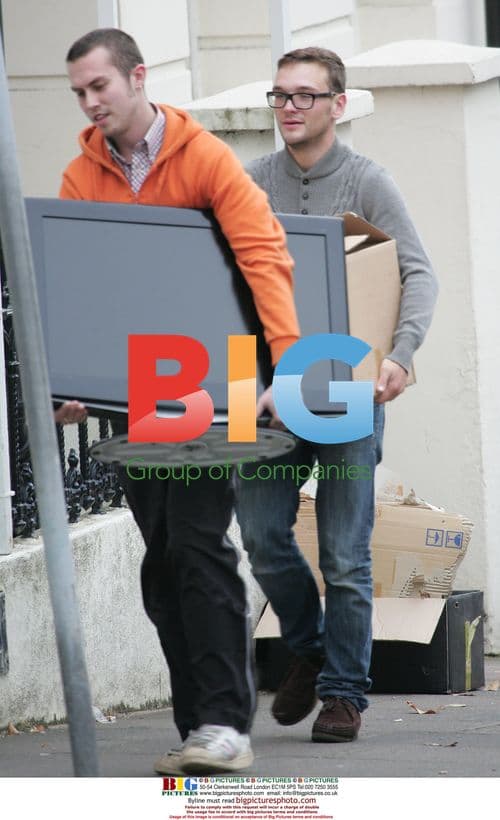 Samuel Preston moves items