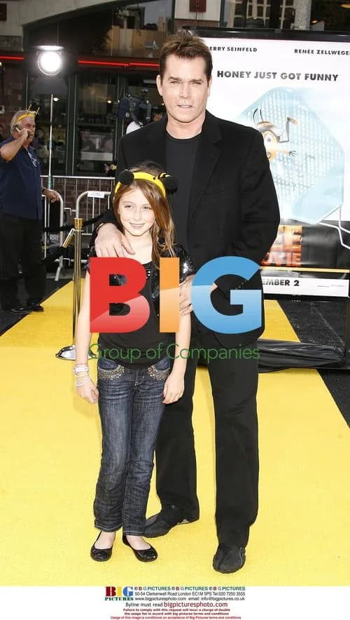 Ray Liotta and daughter at Bee Movie premiere