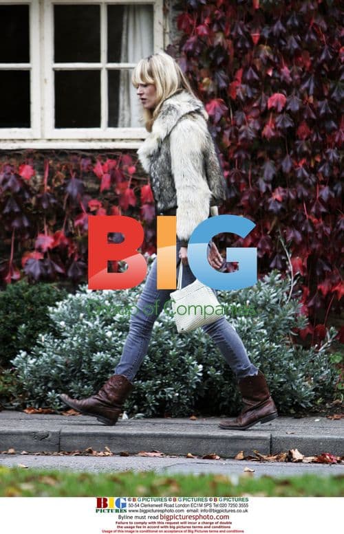 Kate Moss and Jamie Hince Shop