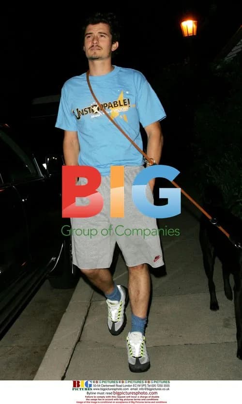 Orlando Bloom jogs with his dog