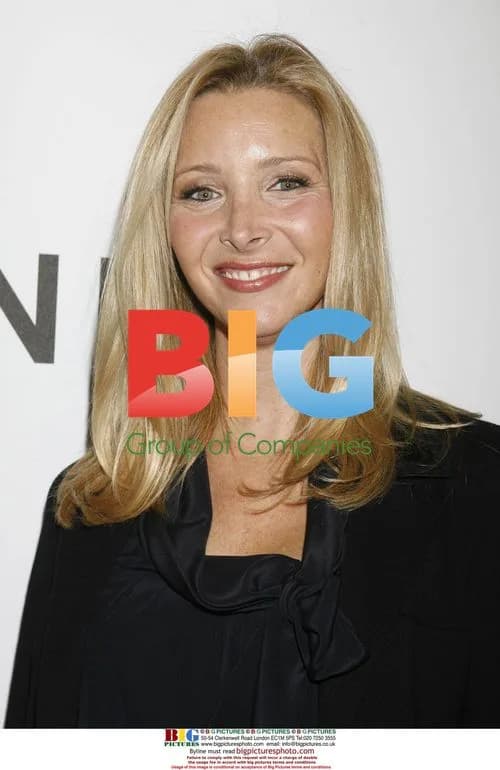 Lisa Kudrow at CHANEL and P.S. Arts Event