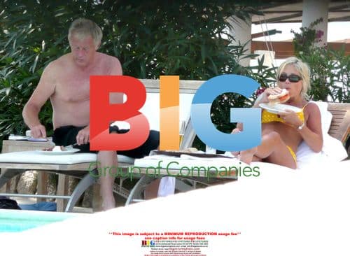 Chris Tarrant with girlfriend in Italy