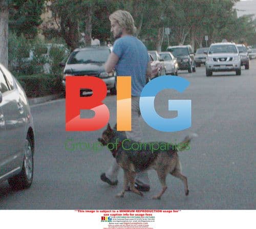 Owen Wilson leaves home for Labor Day dinner