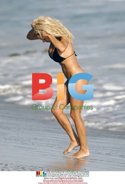 Pamela Anderson and Rick Solom0n Beach Day