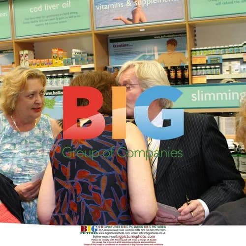 Bill Roache Spotted at Worthing Health Food Shop