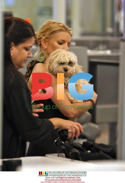 Jessica Simpson Travels to NYFW