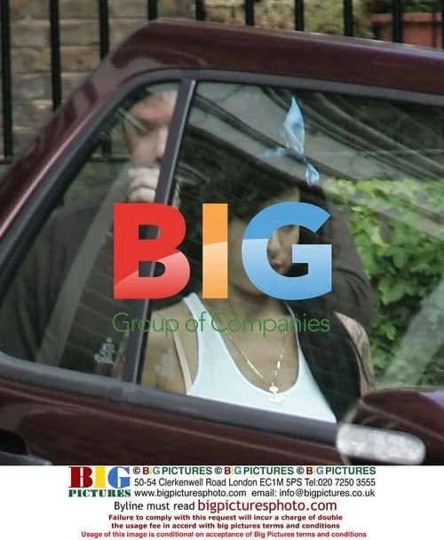 Amy Winehouse and Blake Civil Arrive Home