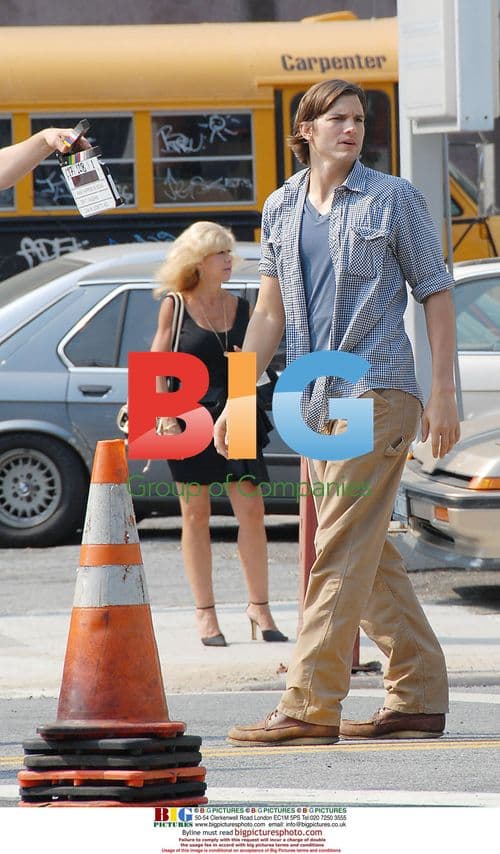 Ashton Kutcher films "What Happens in Vegas"