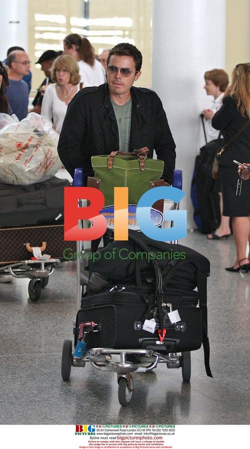 Ben and Casey Affleck Arrive in Toronto